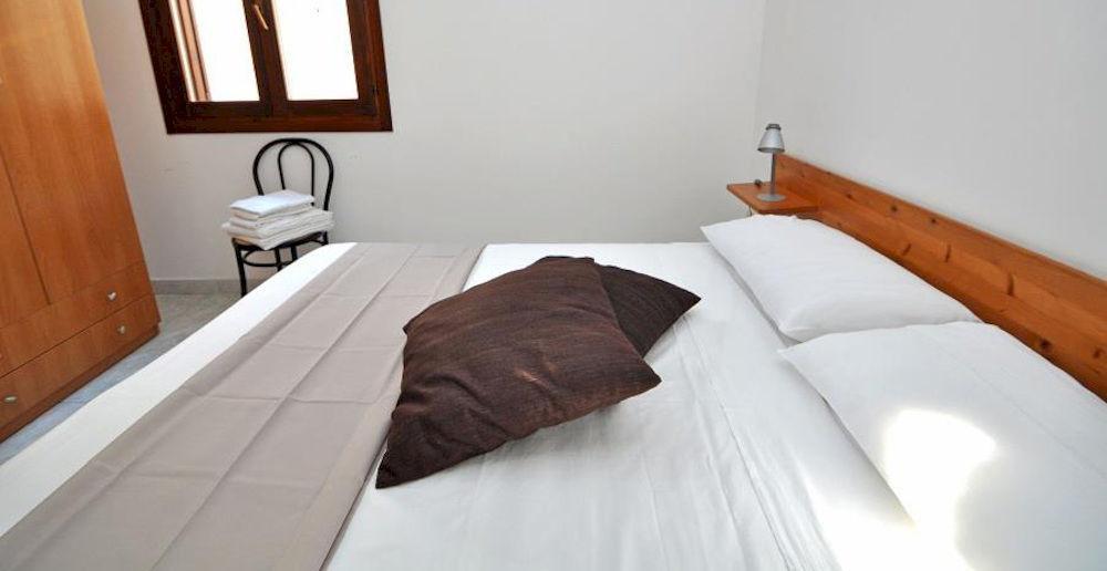 Elena Aparthotel