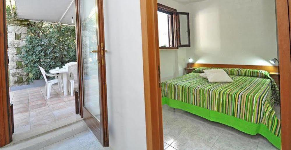 Elena Aparthotel 3*